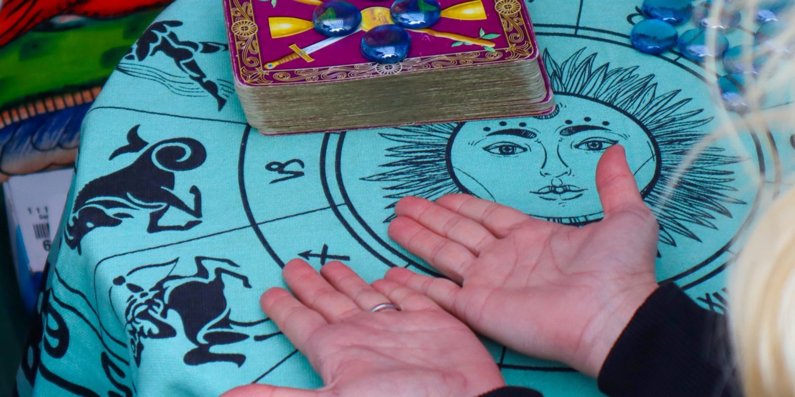 Find And Follow The Best Suggestions To Use The Fortune Telling